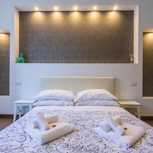 Apartament Stazione San Pietro 20