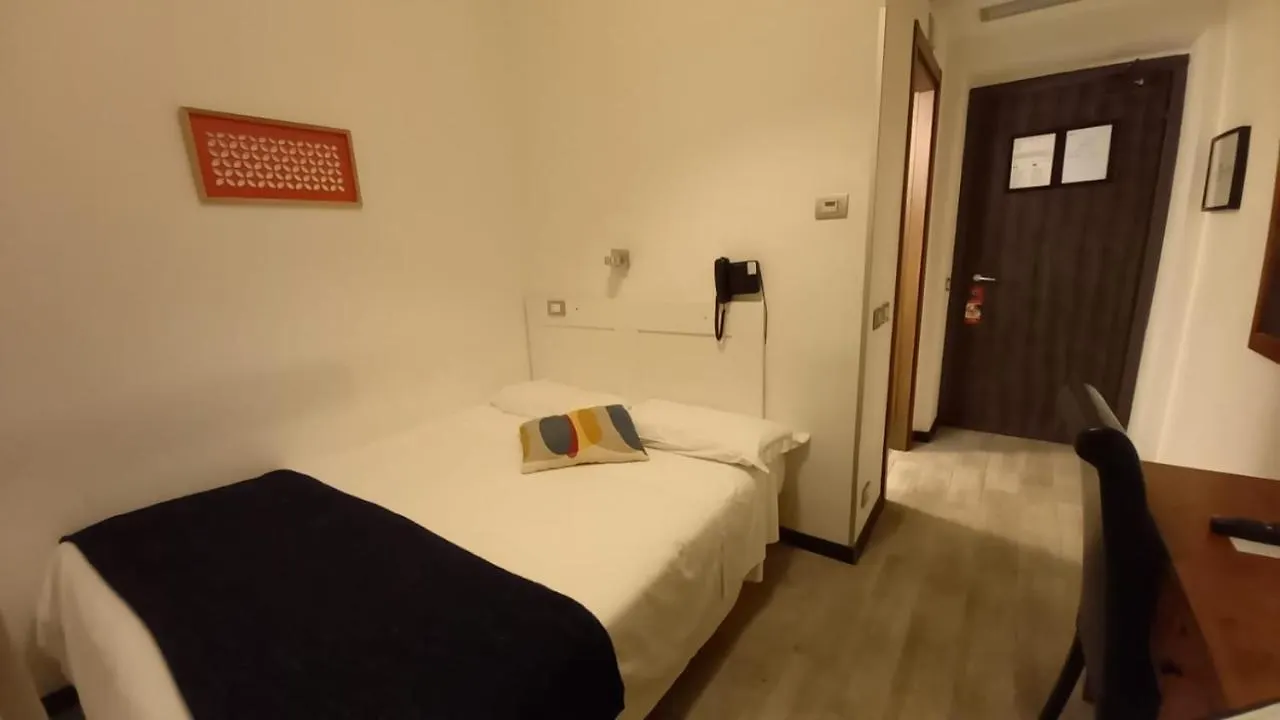 Lh Hotel Excel Roma Montemario  Рим