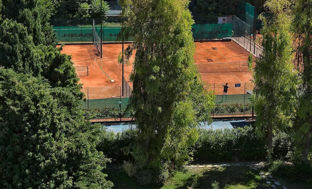 Lh Hotel Excel Roma Montemario Италия
